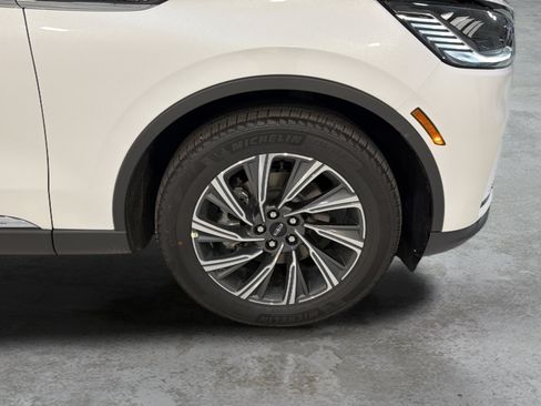 New 2026 Lincoln Aviator 2WD image 24
