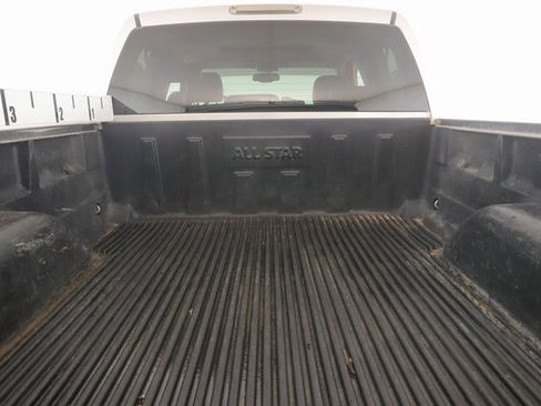 Used 2006 GMC Sierra 2500 SLT w/ Heavy-Duty Power Package image 25