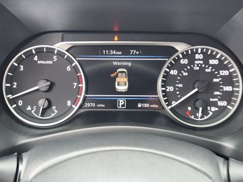 Certified 2025 Nissan Sentra SR w/ SR Premium Package FWD image 10