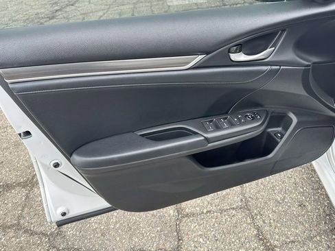 Used 2019 Honda Civic EX-L image 16