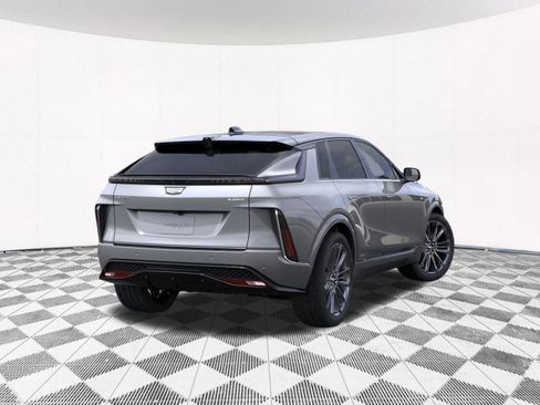 New 2026 Cadillac Lyriq V AWD/4WD image 10