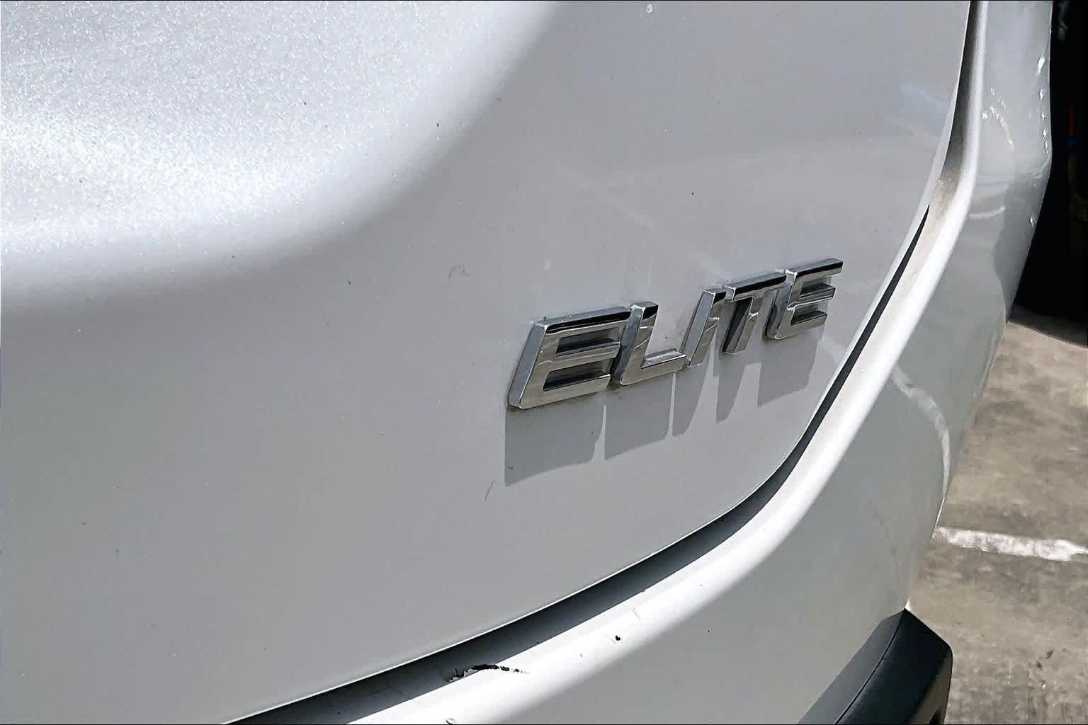 Used 2023 Honda Pilot Elite image 9