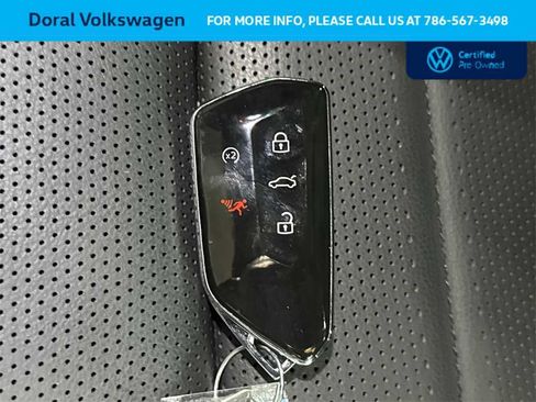 Certified 2024 Volkswagen Atlas Cross Sport SEL R-Line image 28