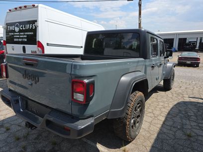 Used 2024 Jeep Gladiator Sport