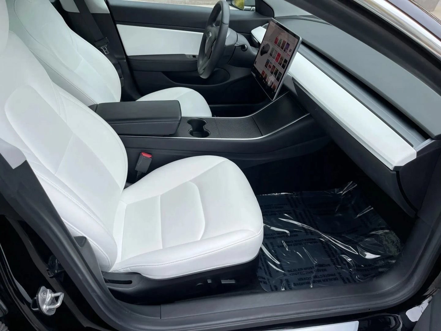 Used 2020 Tesla Model 3 Standard Range RWD image 10
