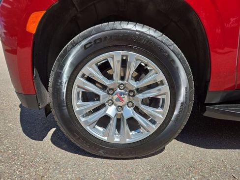 Used 2024 GMC Yukon Denali AWD/4WD image 7