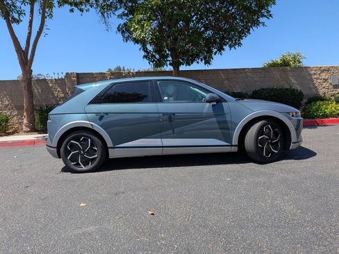 Certified 2024 Hyundai Ioniq 5 Limited RWD image 9