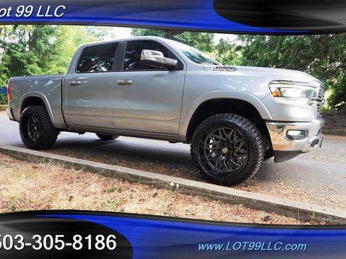 Used 2019 RAM 1500 Laramie AWD/4WD image 7