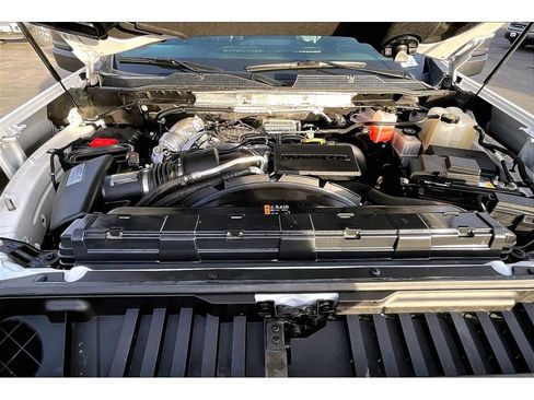 Used 2020 Chevrolet Silverado 2500 High Country w/ Z71 Off-Road Package image 27