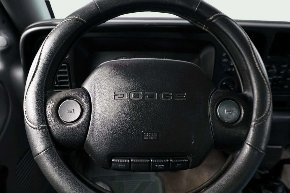 Used 1997 Dodge Ram 1500 Truck 4x4 Club Cab image 17