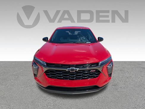 New 2026 Chevrolet Trax RS w/ Sunroof Package FWD image 28