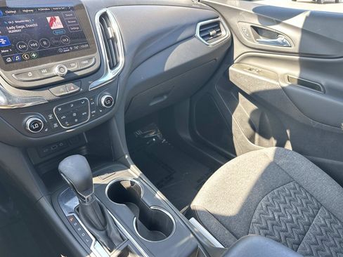 Certified 2024 Chevrolet Equinox LT FWD image 32