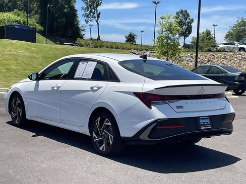 Certified 2025 Hyundai Elantra Sport FWD image 5