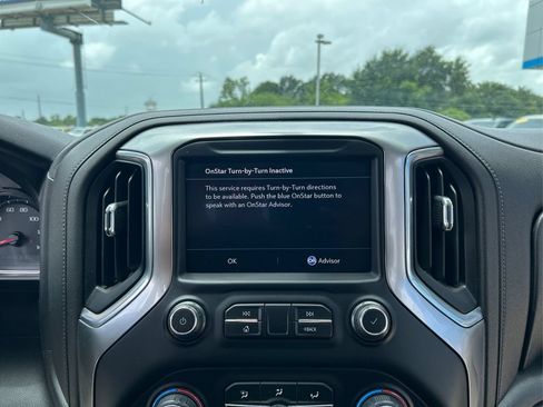 Used 2020 Chevrolet Silverado 1500 LT w/ Texas Edition AWD/4WD image 29