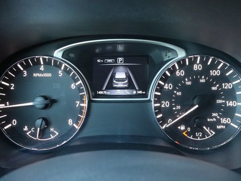 Used 2019 Nissan Pathfinder SL AWD/4WD image 35