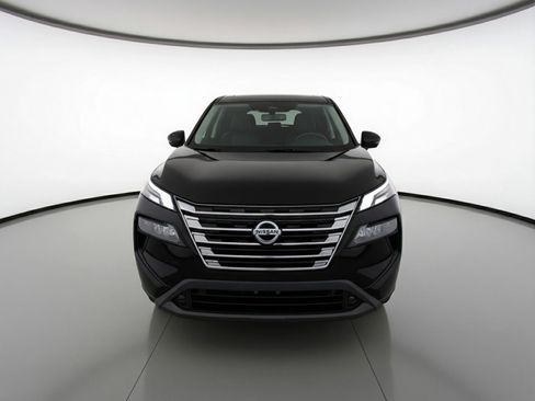 Used 2025 Nissan Rogue SV FWD image 2