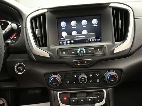 Used 2023 GMC Terrain SLE w/ Driver Convenience Package FWD image 10