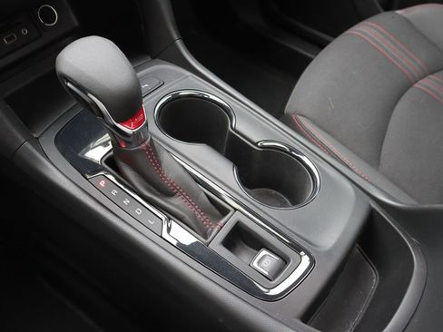 Used 2024 Chevrolet Equinox RS FWD image 8