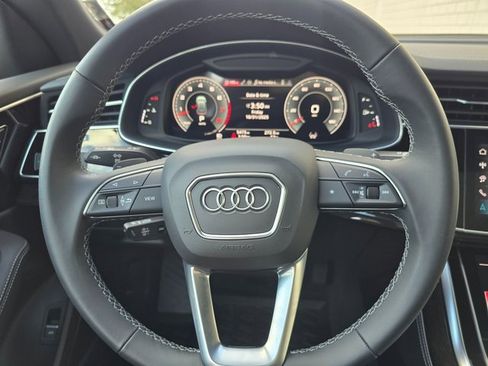 Used 2025 Audi Q8 Premium Plus image 24