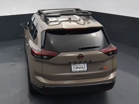 Certified 2025 Nissan Rogue SV image 37