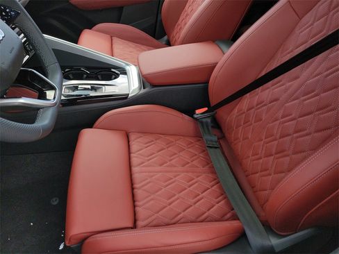 New 2025 Audi SQ5 Premium Plus image 16