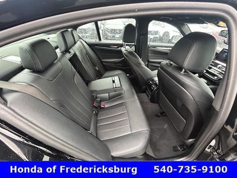 Used 2023 BMW 530e xDrive image 29