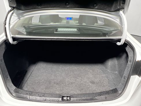 Used 2026 Toyota Corolla LE FWD image 33
