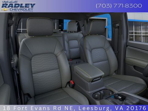 New 2025 Chevrolet Colorado ZR2 w/ Midnight Edition image 18