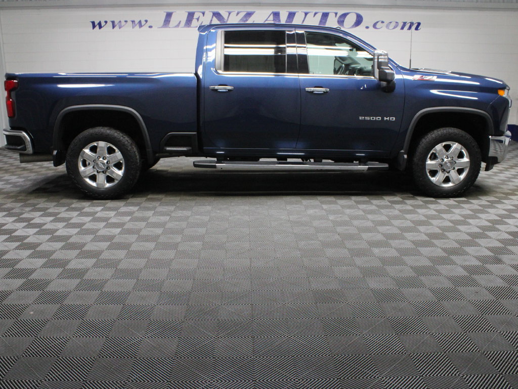 Used 2020 Chevrolet Silverado 2500 LTZ w/ LTZ Premium Package AWD/4WD image 2
