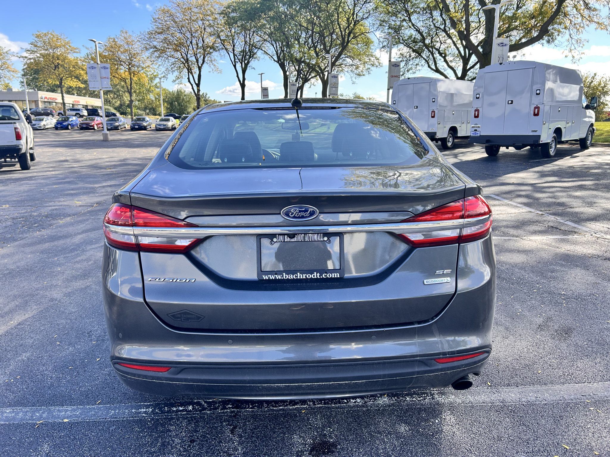 Used 2018 Ford Fusion SE w/ Fusion SE Technology Package FWD image 6
