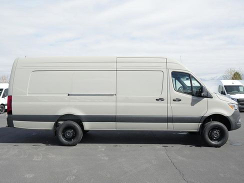 New 2026 Mercedes-Benz Sprinter 2500 image 5
