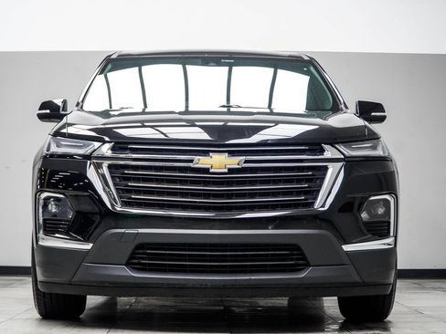 Used 2023 Chevrolet Traverse LT w/ LPO, Floor Liner Package AWD/4WD image 8