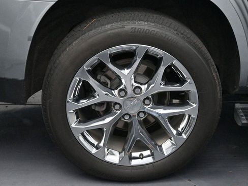 Used 2024 GMC Yukon Denali w/ Denali Reserve Package image 42