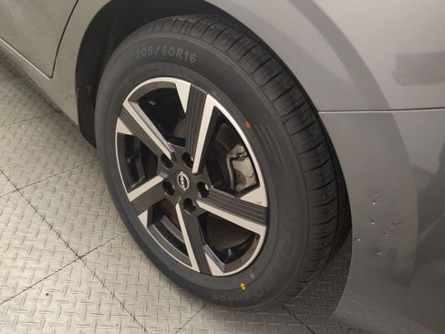 Used 2024 Nissan Sentra SV FWD image 31