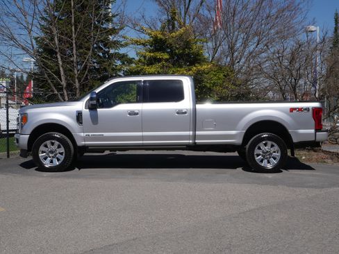 Used 2019 Ford F350 Platinum w/ Platinum Ultimate Package image 18