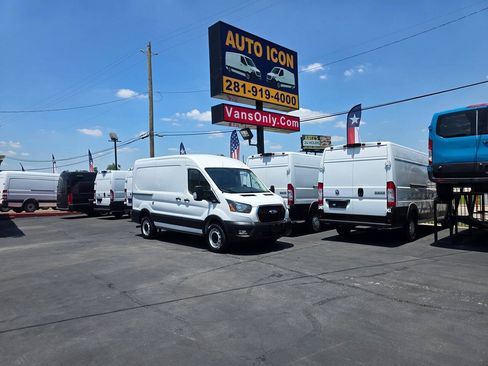 Used 2023 Ford Transit 250 Medium Roof RWD image 28