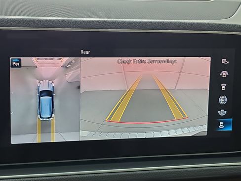 Used 2023 Mercedes-Benz GLE 350 4MATIC w/ AMG Line Exterior image 23