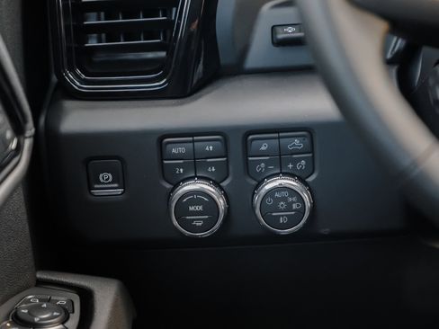 New 2026 GMC Sierra 1500 AT4 w/ AT4 Premium Package image 26