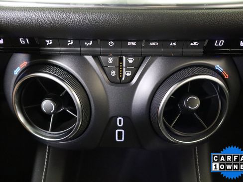 Used 2025 Chevrolet Blazer LT FWD image 27