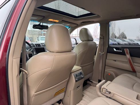 Used 2010 Toyota Highlander Limited image 35