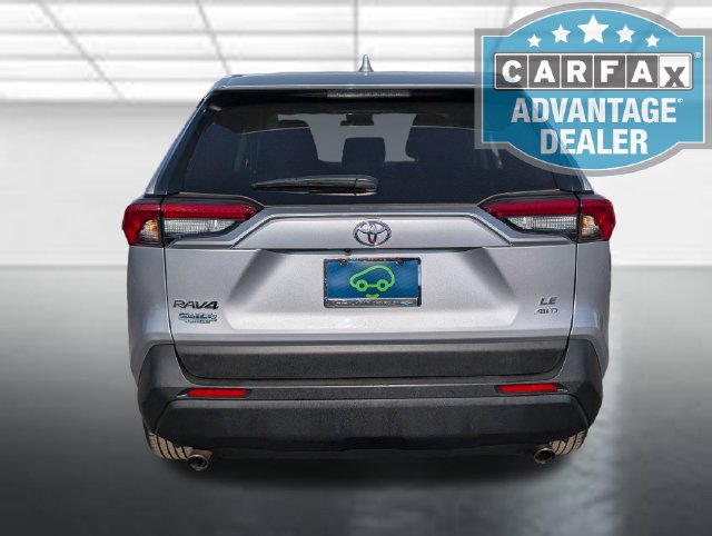 Used 2025 Toyota RAV4 LE AWD/4WD image 25
