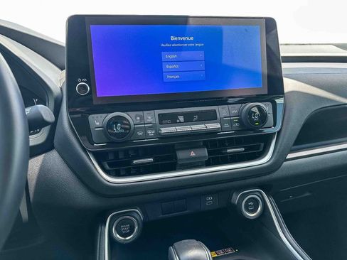 Certified 2025 Toyota Grand Highlander AWD image 31