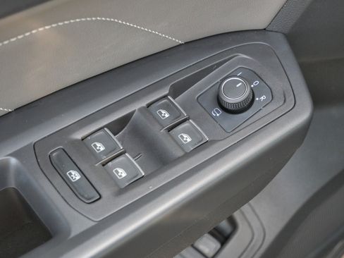 Certified 2023 Volkswagen Atlas Cross Sport SEL Premium R-Line image 19