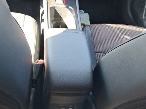 New 2025 Nissan Kicks SR image 27