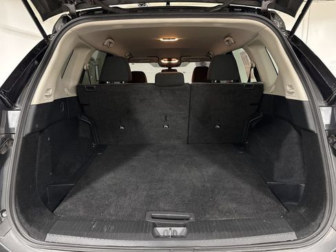 Used 2021 Nissan Rogue SV FWD image 23