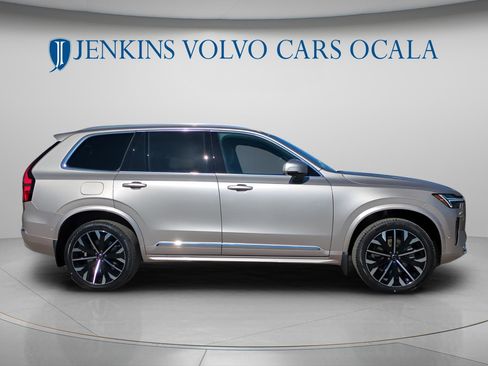 New 2026 Volvo XC90 B6 Plus image 2