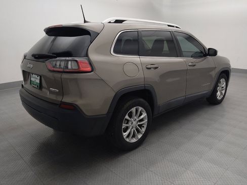 Used 2019 Jeep Cherokee Latitude w/ Popular Appearance Group FWD image 10