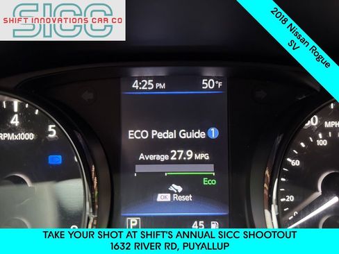 Used 2018 Nissan Rogue SV image 10