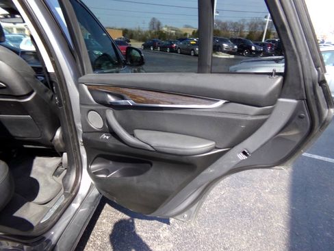 Used 2016 BMW X5 xDrive50i w/ Dynamic Handling Package image 27