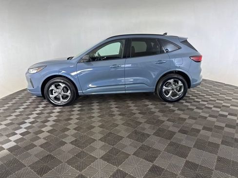 Used 2024 Ford Escape ST-Line w/ Tech Pack #1 AWD/4WD image 8